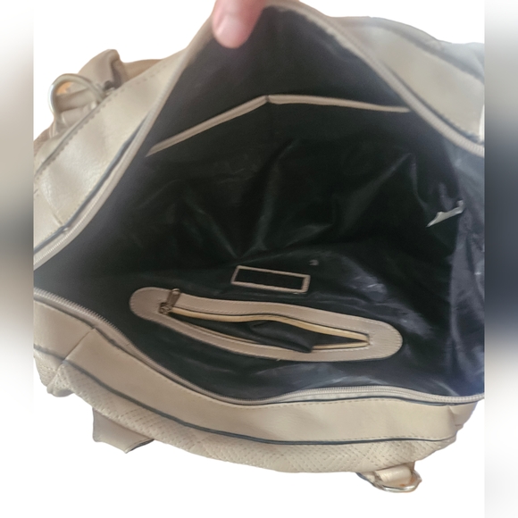 Kardashian Kollection | Tan / Cream Colour Bag - Picture 4 of 7